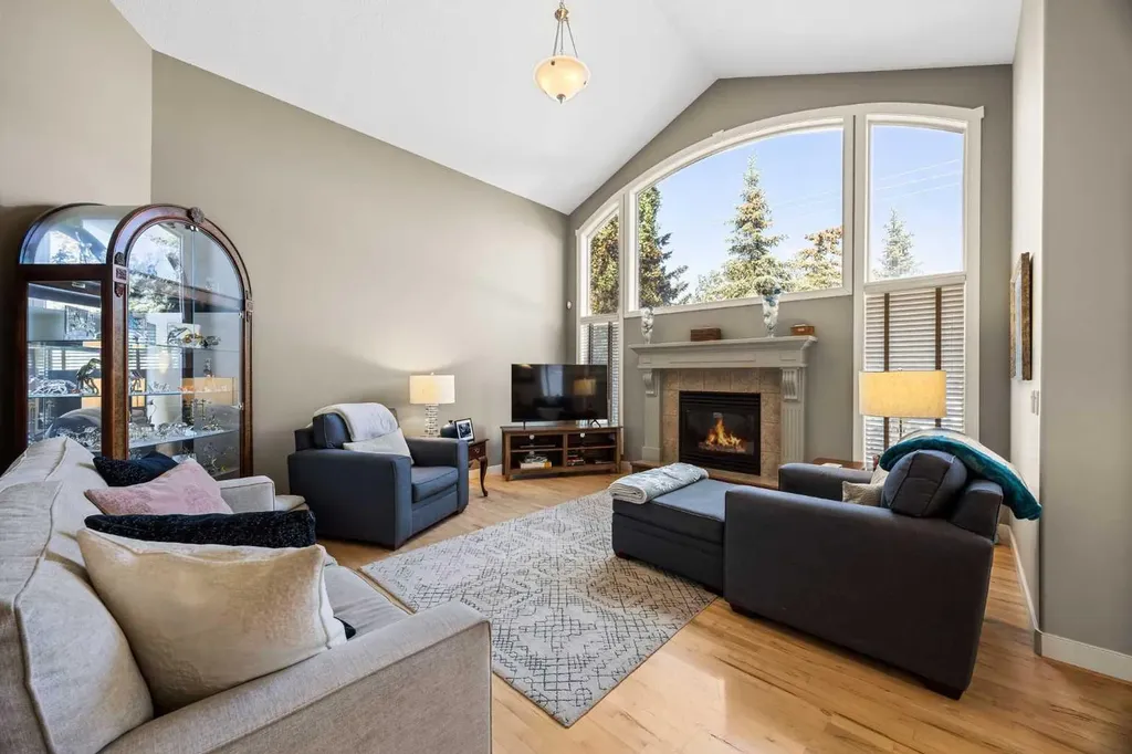 93 Coach Court SW Calgary AB T3H 4P7
