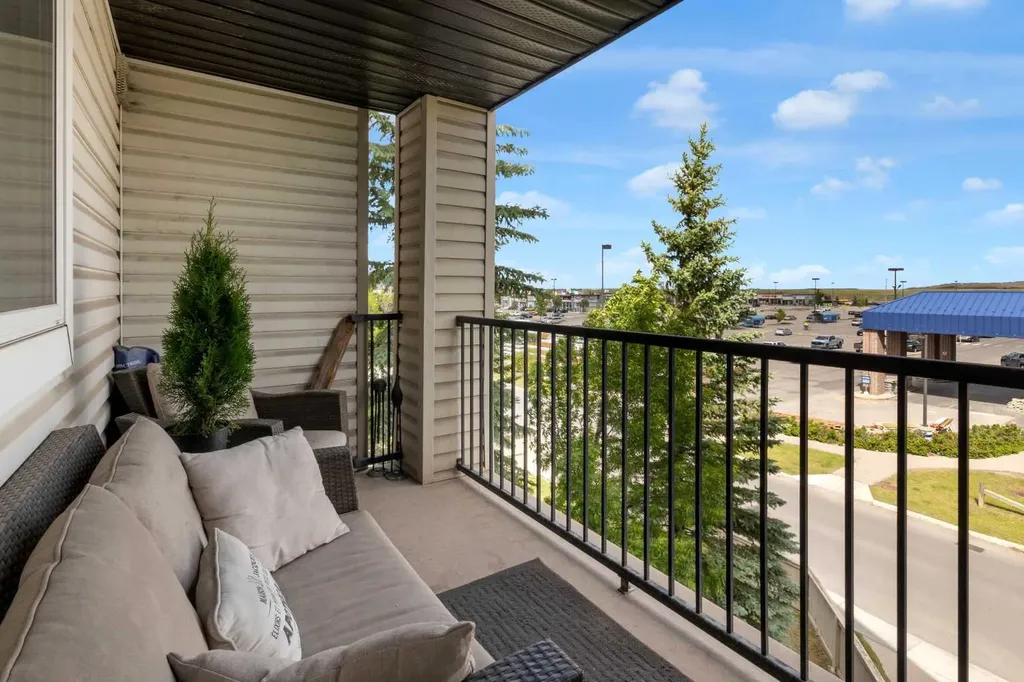 4975 130 Avenue SE Calgary AB T2Z 4P4