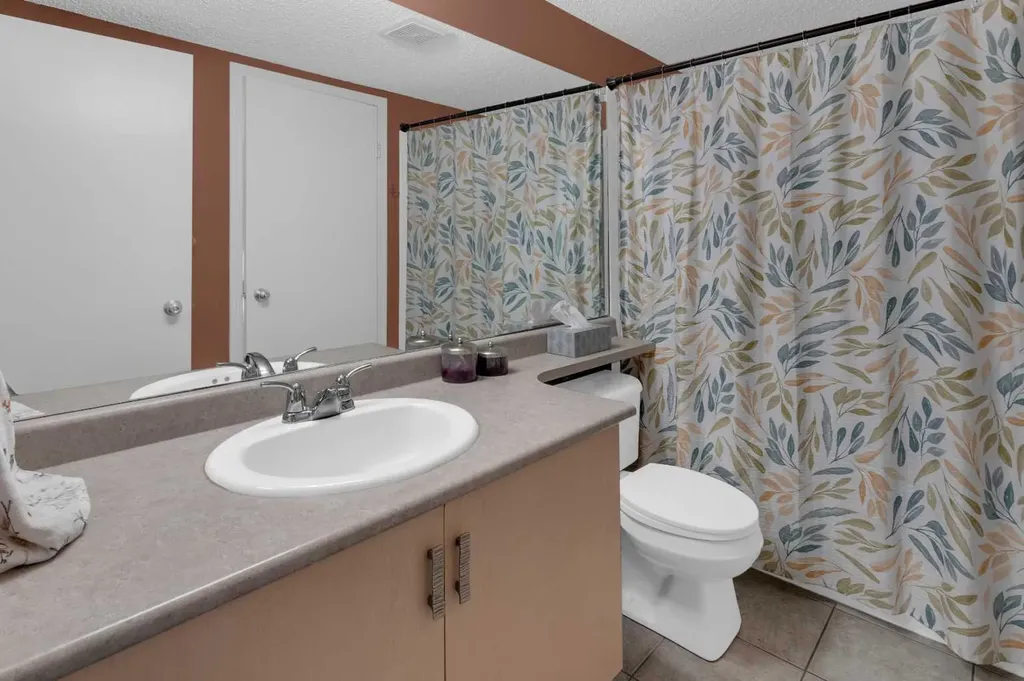 4975 130 Avenue SE Calgary AB T2Z 4P4