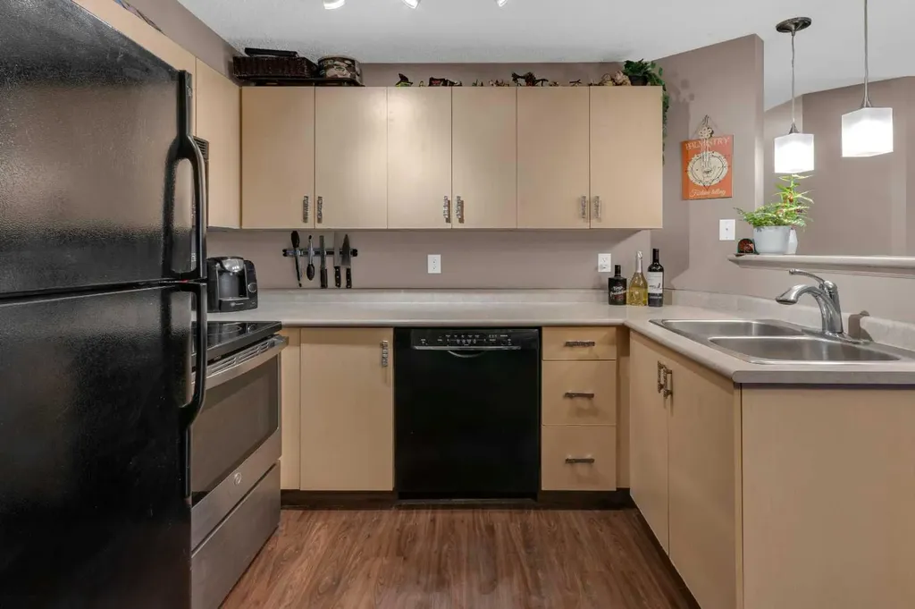 4975 130 Avenue SE Calgary AB T2Z 4P4