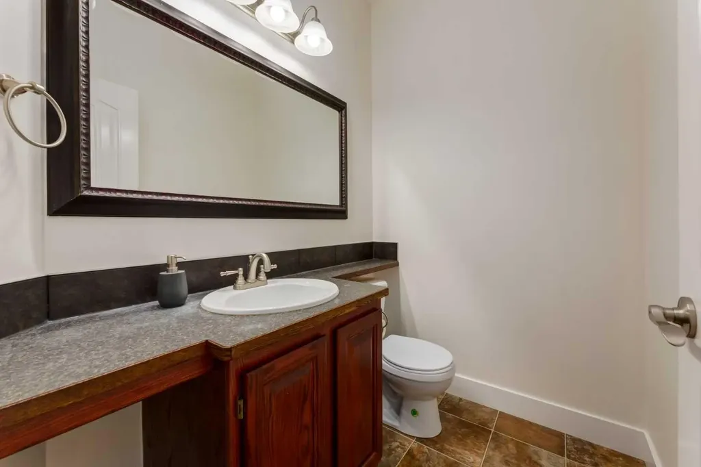 156 Camden Court Strathmore AB T1P 1Y1