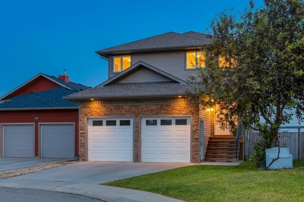 156 Camden Court Strathmore AB T1P 1Y1