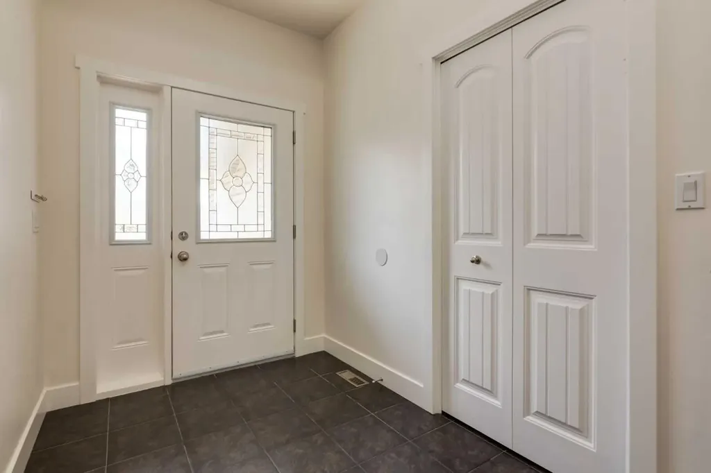 156 Camden Court Strathmore AB T1P 1Y1