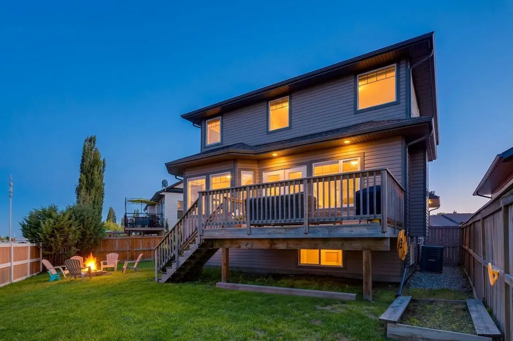 156 Camden Court Strathmore AB T1P 1Y1