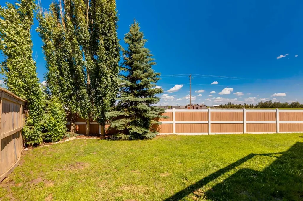 156 Camden Court Strathmore AB T1P 1Y1