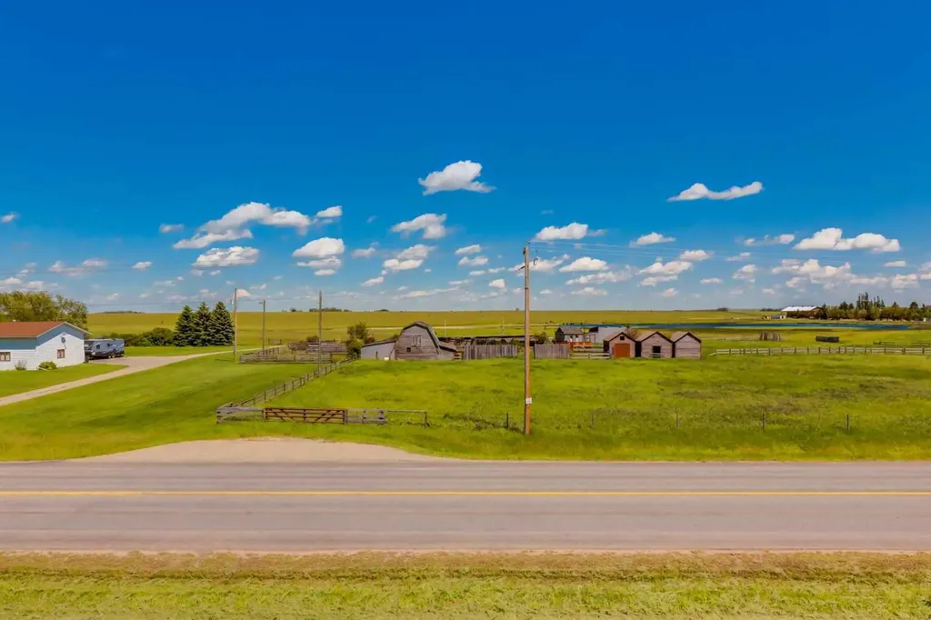 156 Camden Court Strathmore AB T1P 1Y1