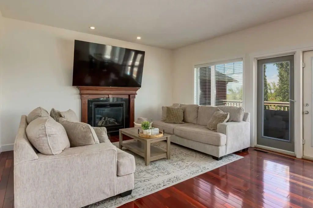156 Camden Court Strathmore AB T1P 1Y1