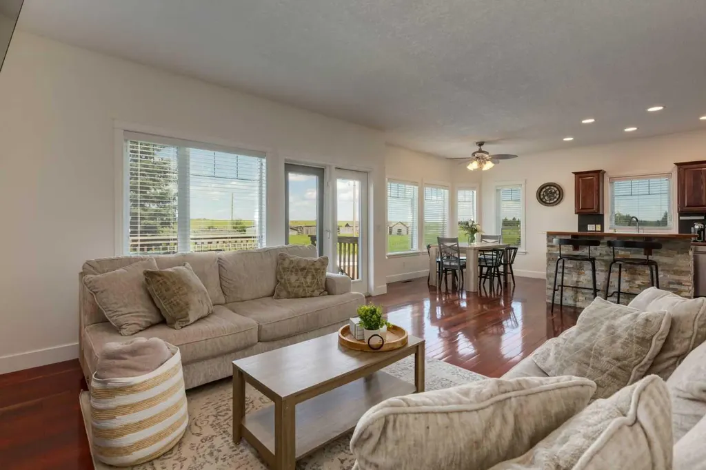 156 Camden Court Strathmore AB T1P 1Y1