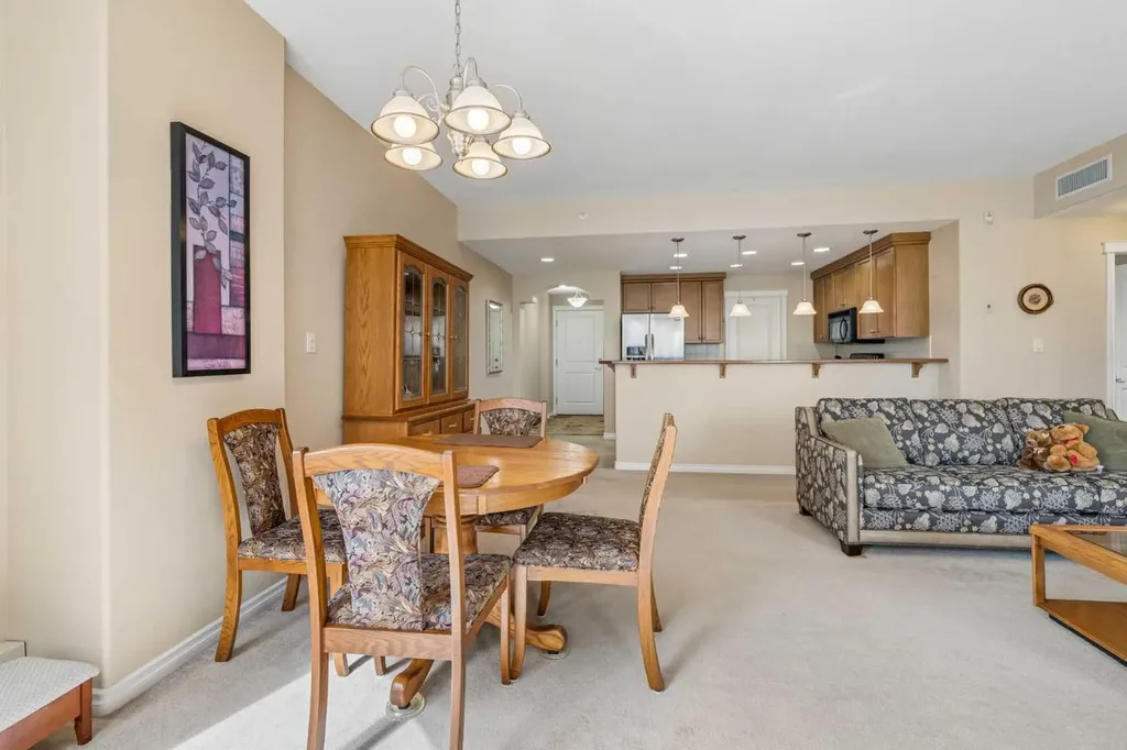 1726 14 Avenue NW Calgary AB T2N 4Y8