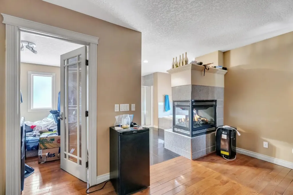 35 Cranleigh Drive SE Calgary AB T3M 1G7