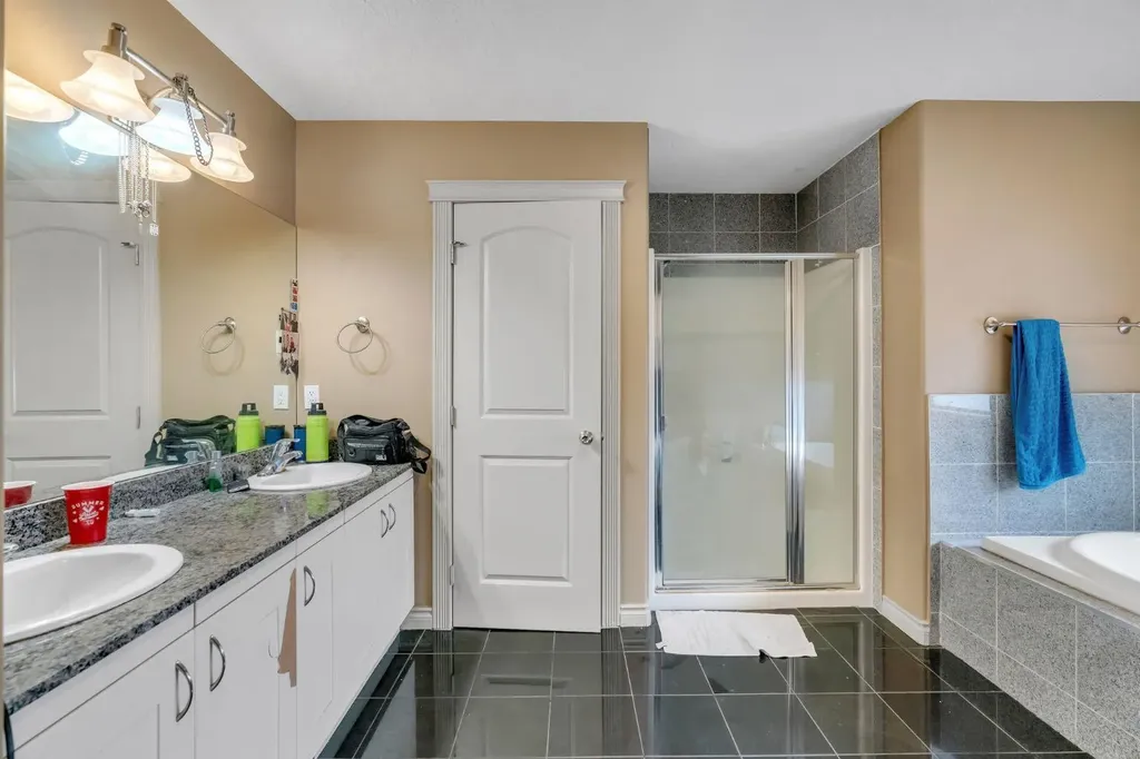 35 Cranleigh Drive SE Calgary AB T3M 1G7