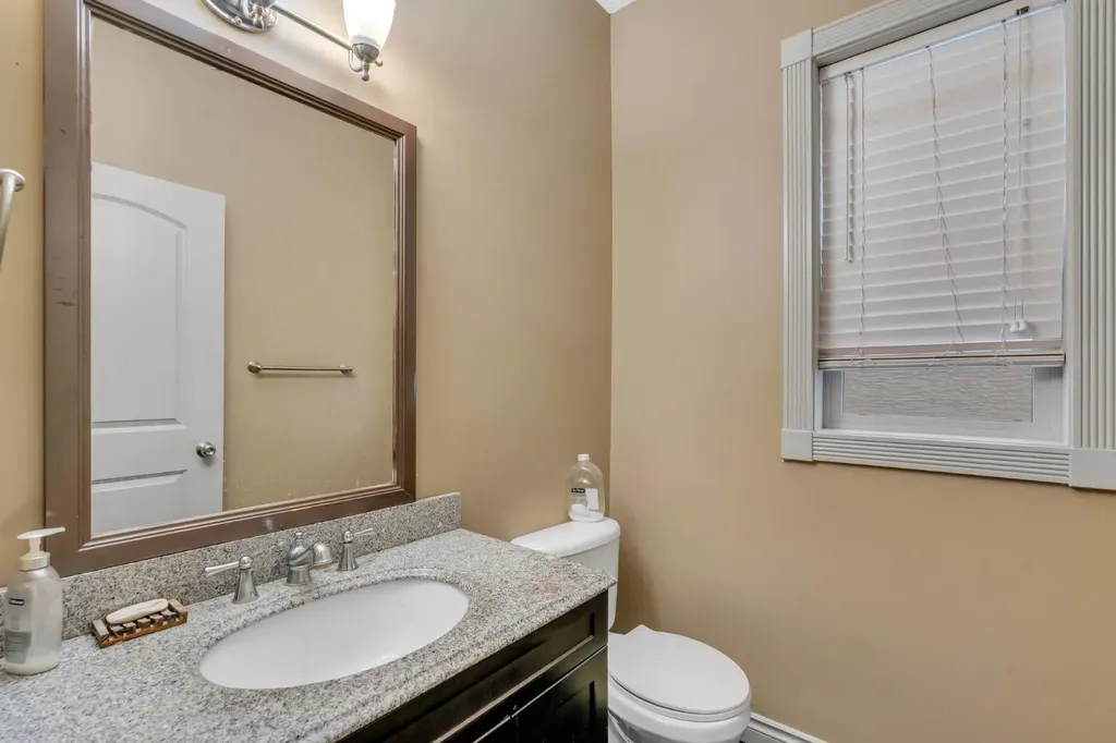 35 Cranleigh Drive SE Calgary AB T3M 1G7
