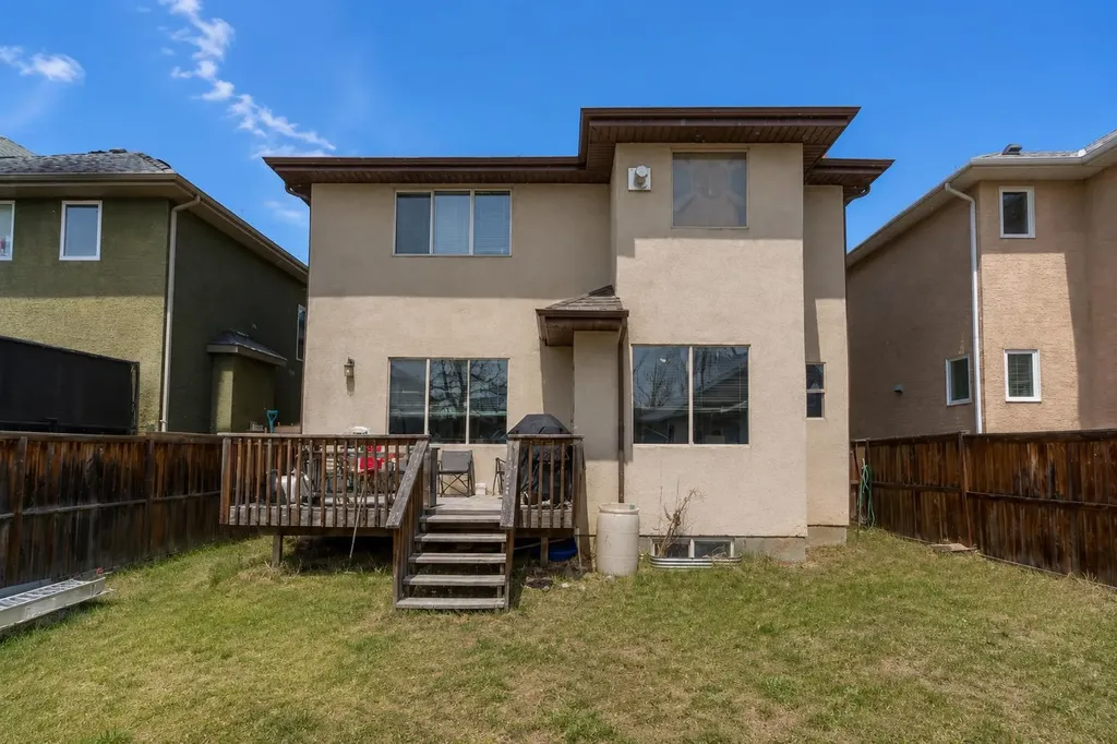 35 Cranleigh Drive SE Calgary AB T3M 1G7