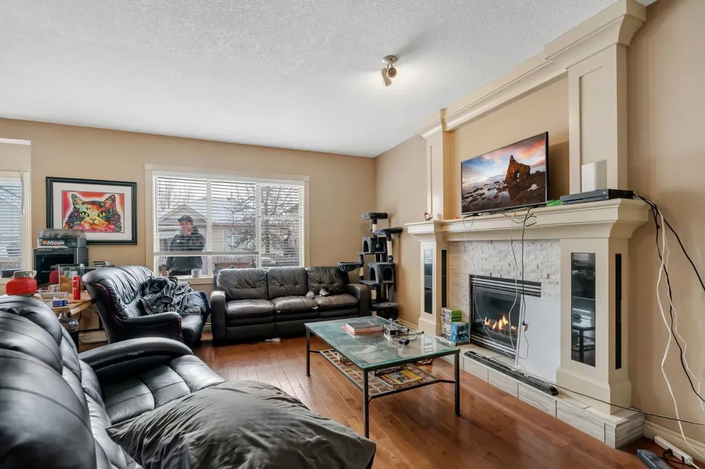 35 Cranleigh Drive SE Calgary AB T3M 1G7