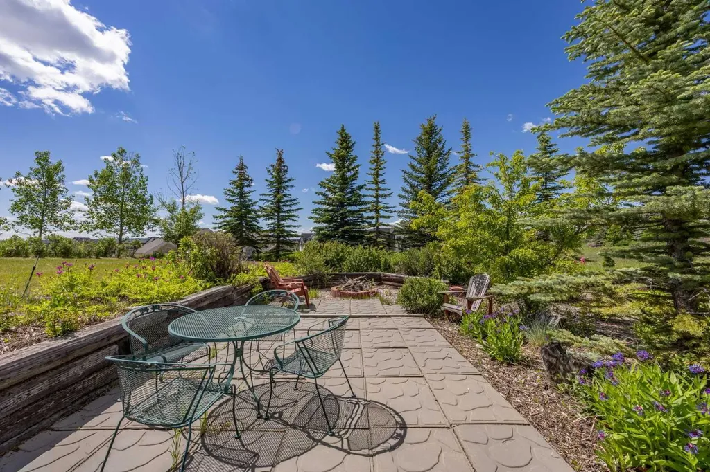 15 Blueridge Close Rural Rocky View County AB T3L 2P4