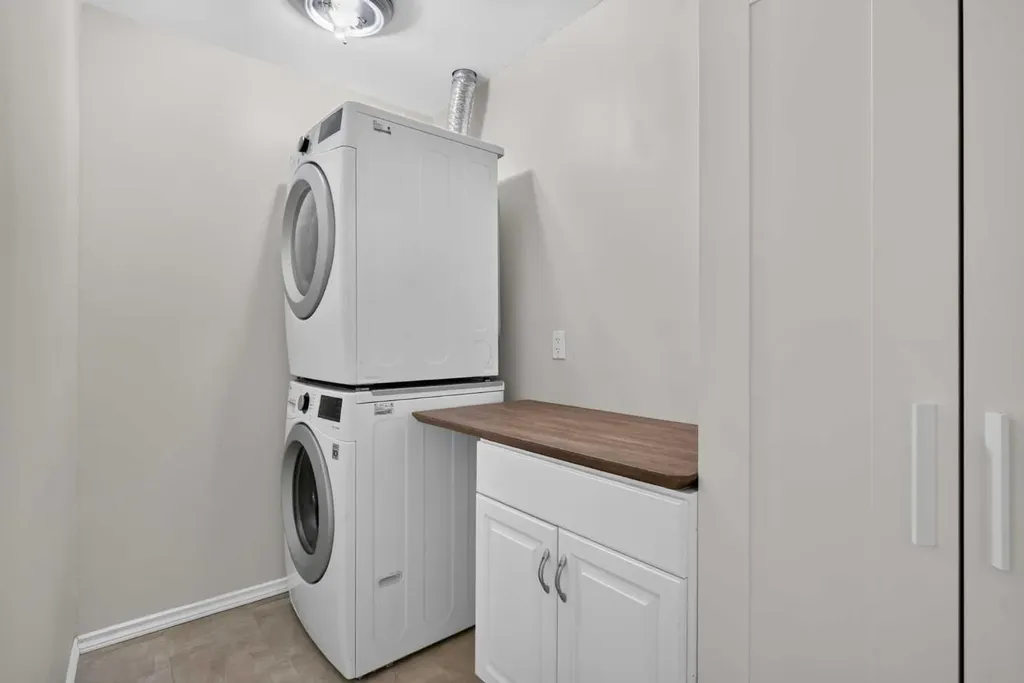 7631 22 Street SE Calgary AB T2C0W9