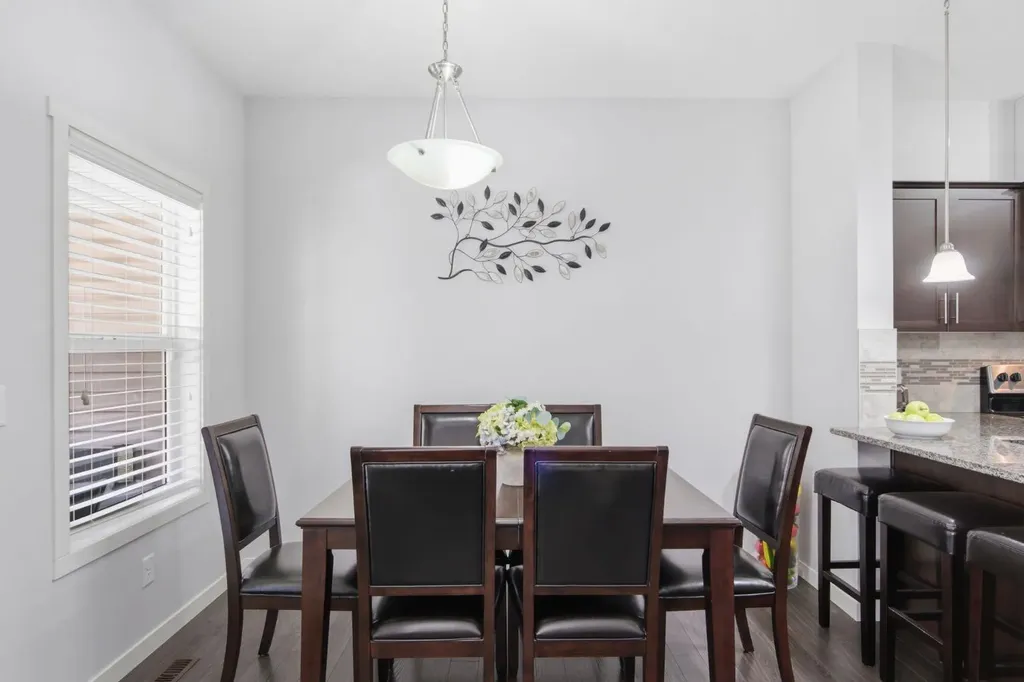 126 Copperpond Landing SE Calgary AB T2Z 1G6
