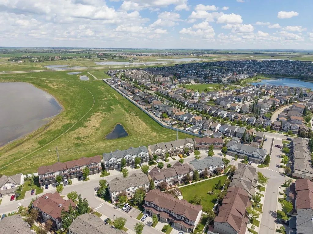 126 Copperpond Landing SE Calgary AB T2Z 1G6