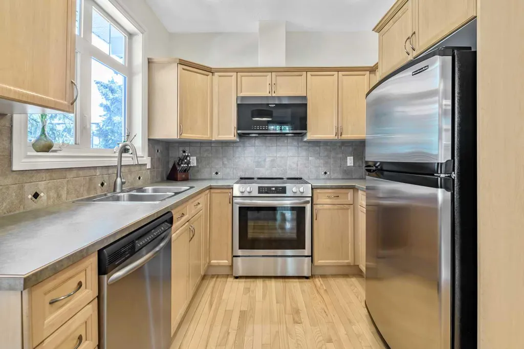 5633 6 Street SW Calgary AB T2V0H1