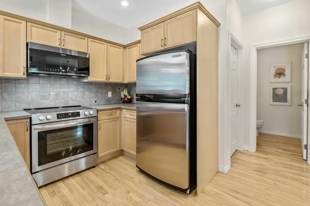 5633 6 Street SW Calgary AB T2V0H1