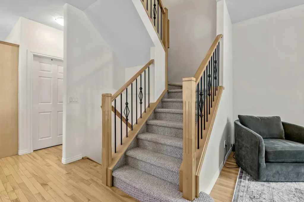 5633 6 Street SW Calgary AB T2V0H1