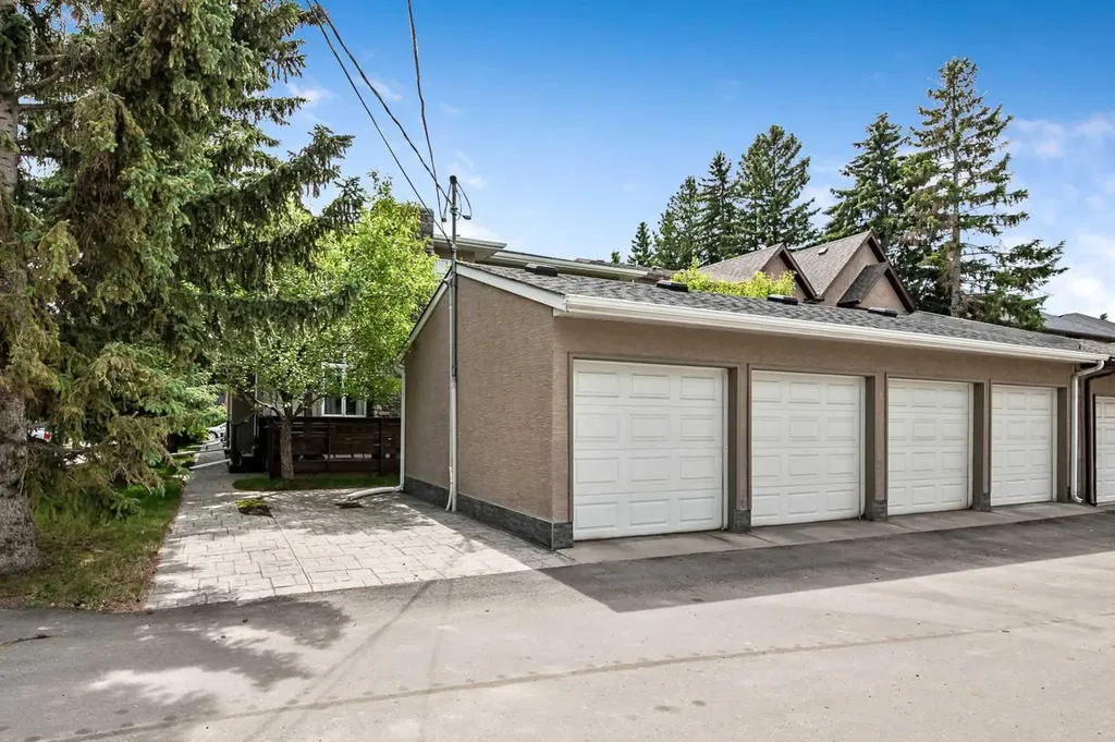 5633 6 Street SW Calgary AB T2V0H1