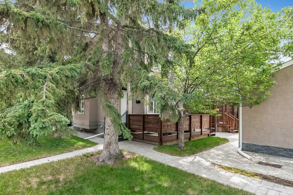 5633 6 Street SW Calgary AB T2V0H1
