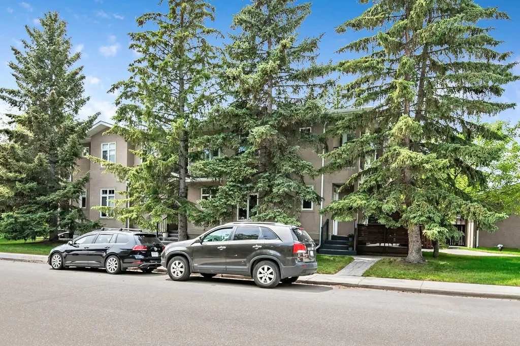 5633 6 Street SW Calgary AB T2V0H1
