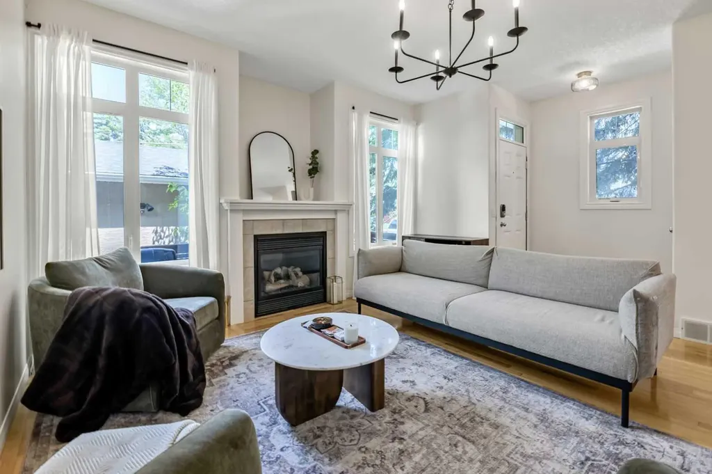 5633 6 Street SW Calgary AB T2V0H1