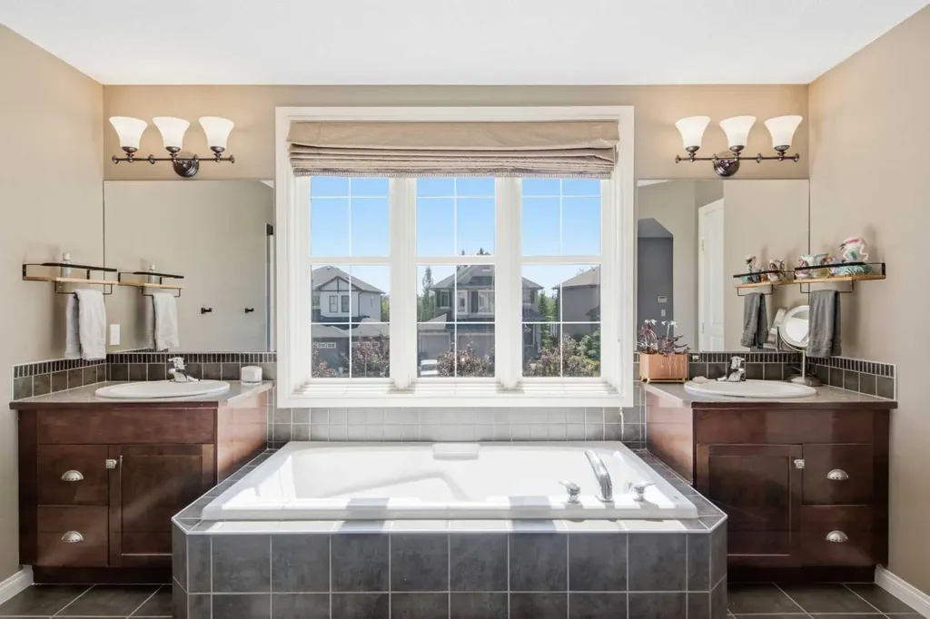 1405 Montrose Terrace SE High River AB T1V 0B4