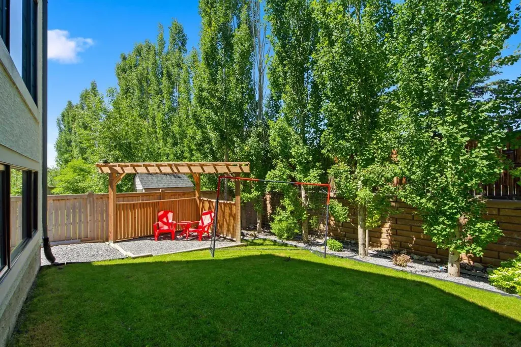 1405 Montrose Terrace SE High River AB T1V 0B4