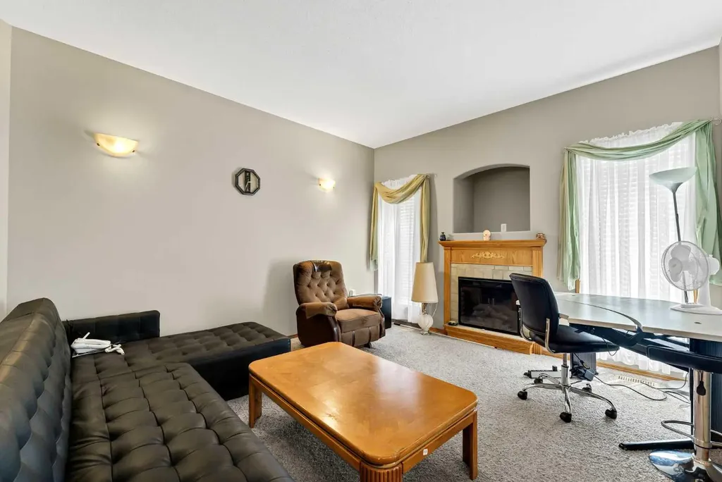 305 5 Avenue SW Redcliff AB T0J 2P2