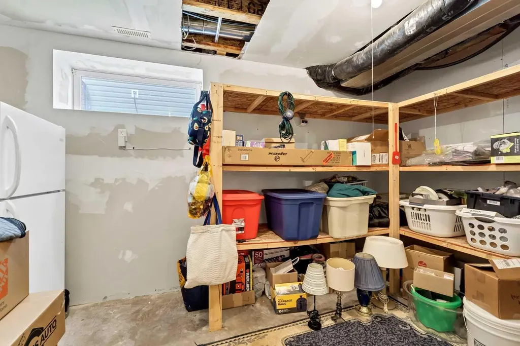 305 5 Avenue SW Redcliff AB T0J 2P2