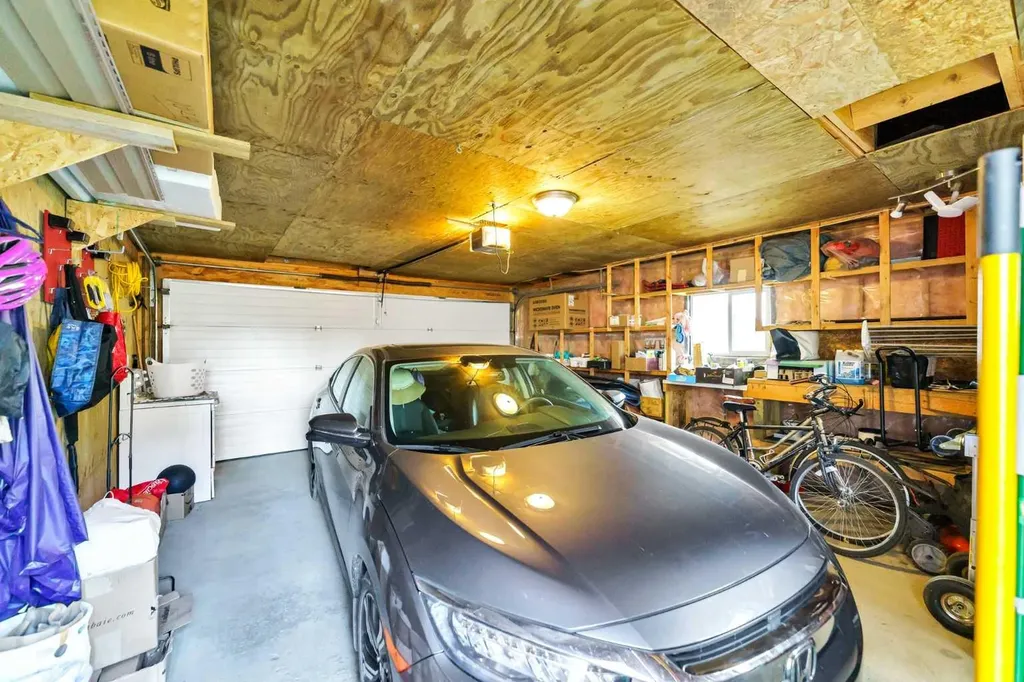 305 5 Avenue SW Redcliff AB T0J 2P2