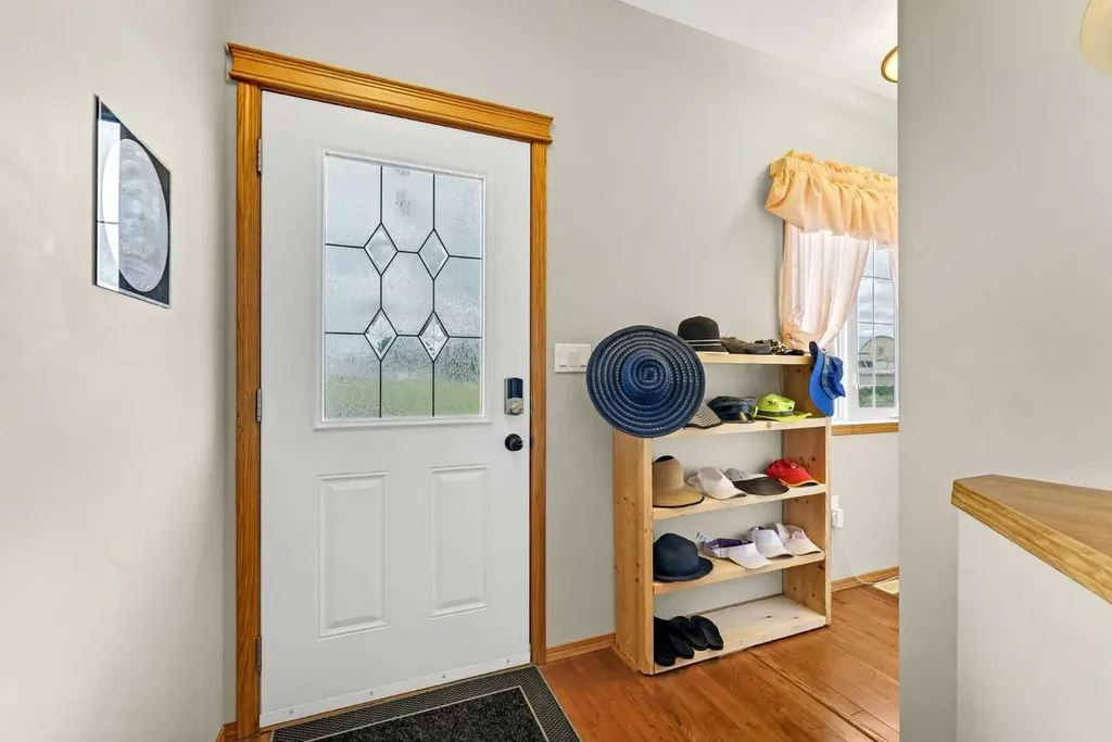 305 5 Avenue SW Redcliff AB T0J 2P2