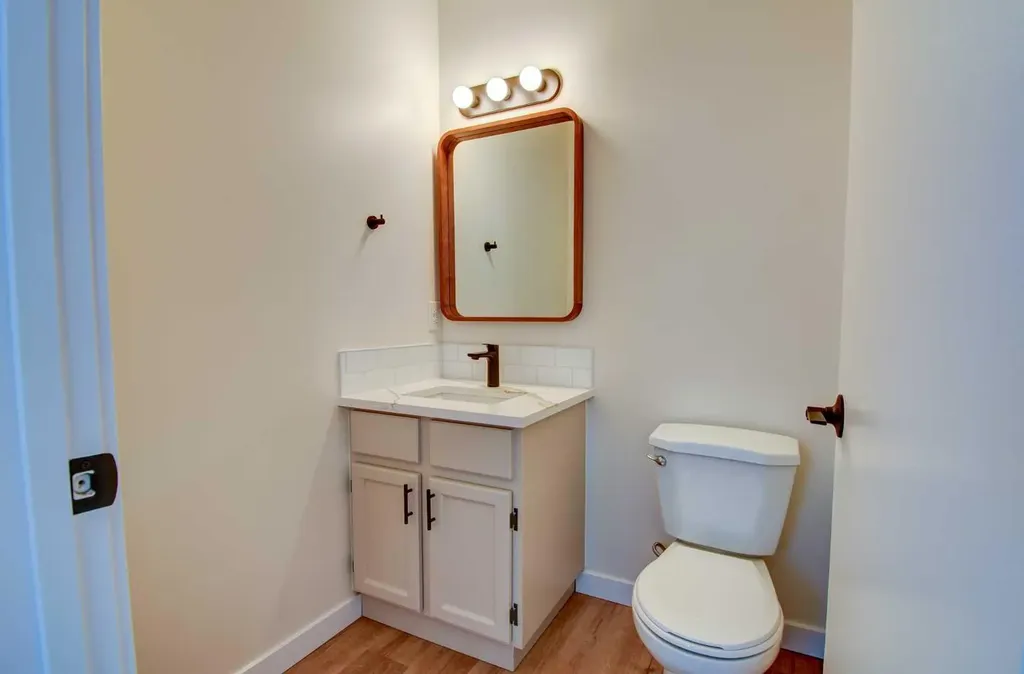 82 Excell Street Red Deer AB T4R2H8