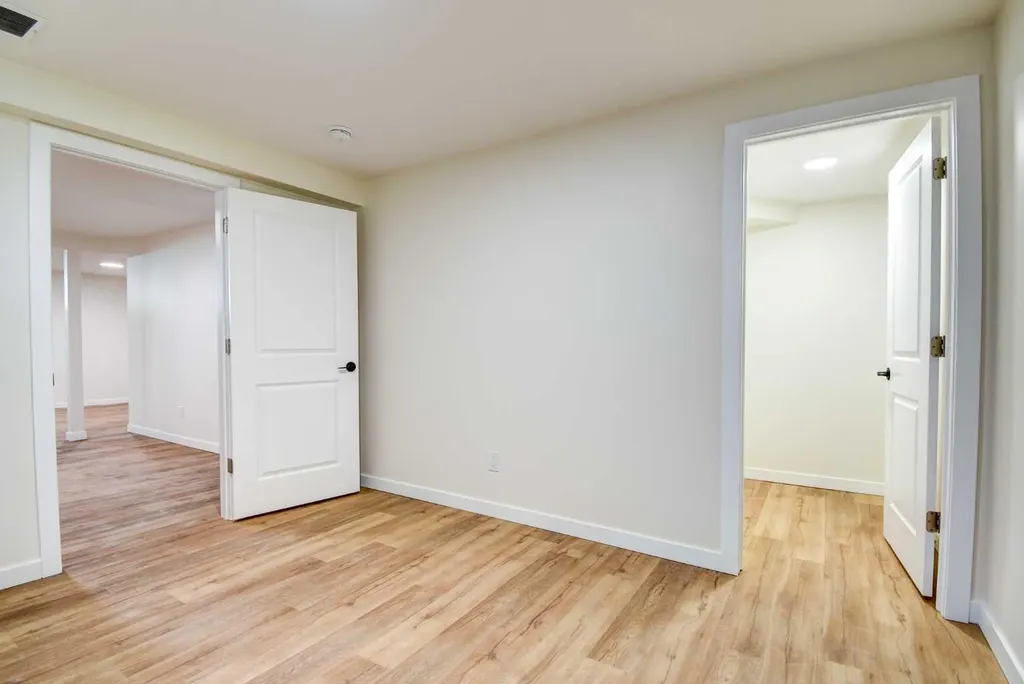 82 Excell Street Red Deer AB T4R2H8