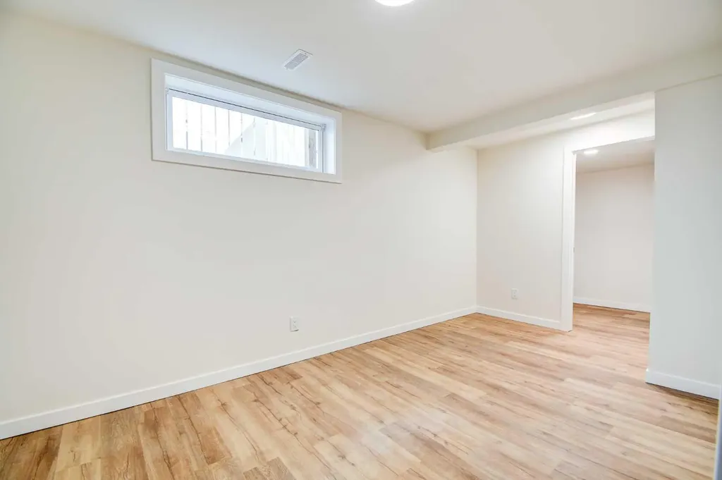82 Excell Street Red Deer AB T4R2H8