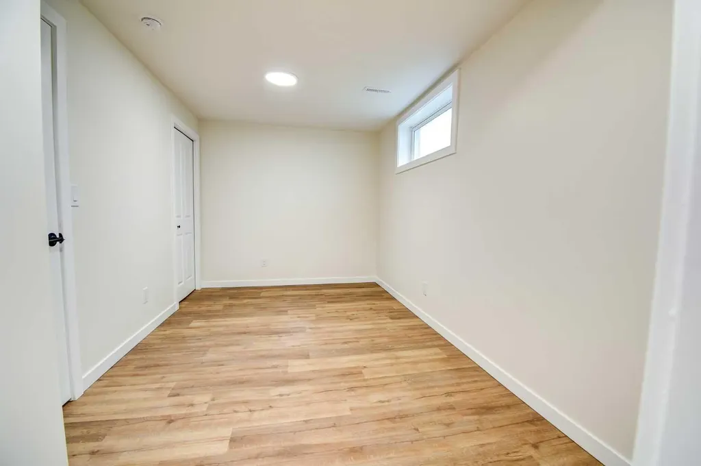 82 Excell Street Red Deer AB T4R2H8