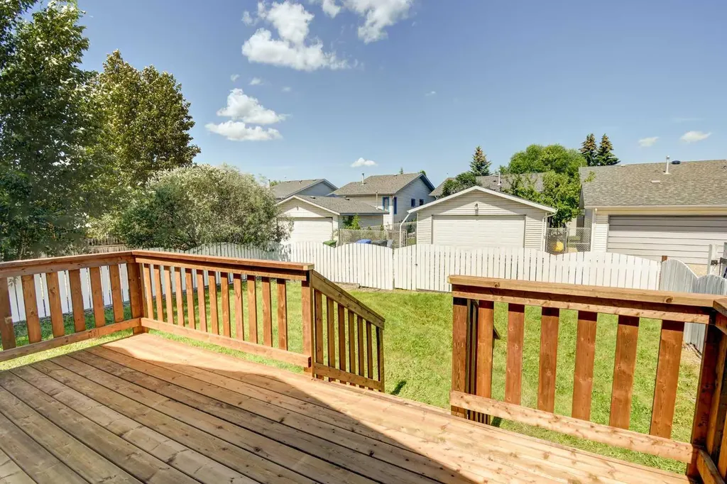 82 Excell Street Red Deer AB T4R2H8