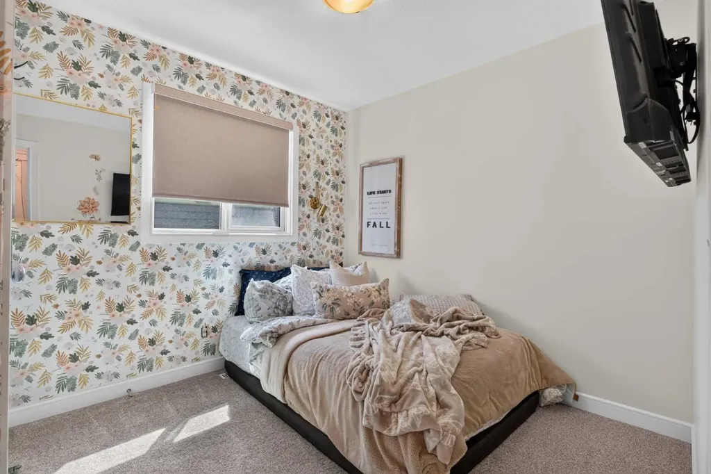 111 River Heights Drive Cochrane AB T4C 0Y1