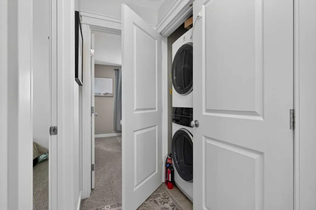 111 River Heights Drive Cochrane AB T4C 0Y1