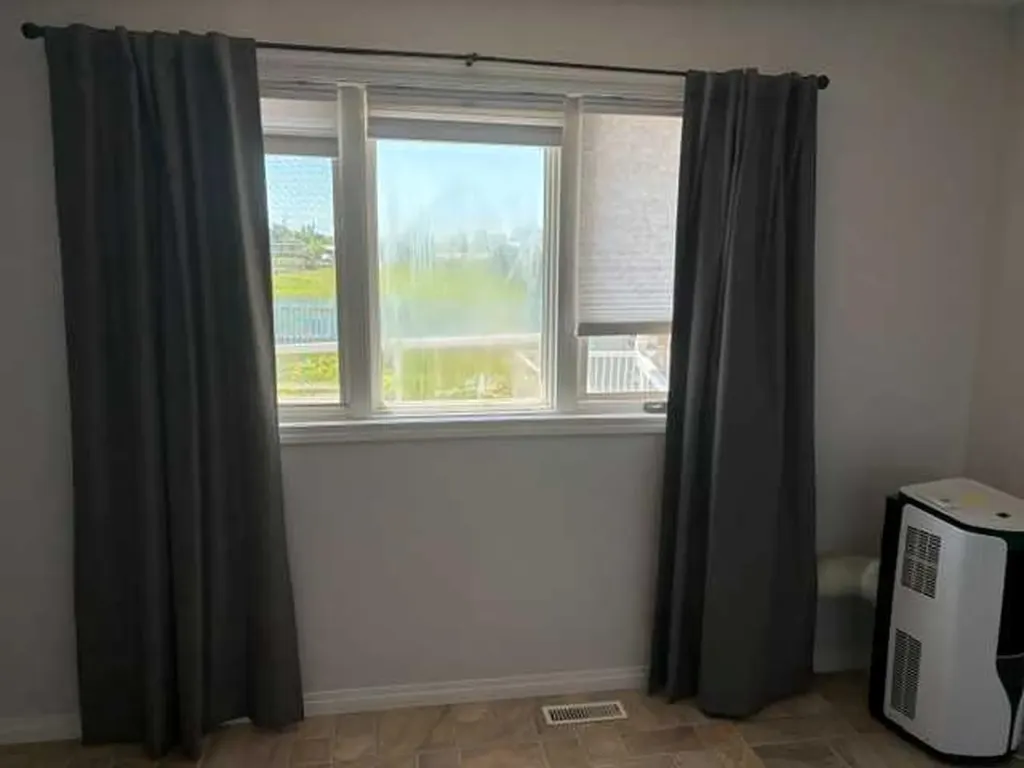 4422 54 Avenue Valleyview AB T0H 3N0