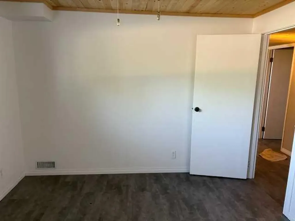 4422 54 Avenue Valleyview AB T0H 3N0