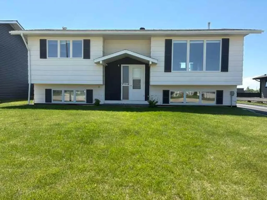 4422 54 Avenue Valleyview AB T0H 3N0