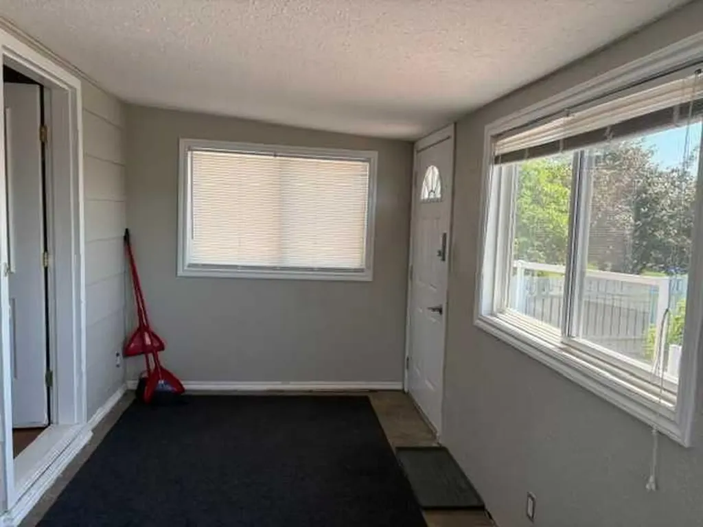 4422 54 Avenue Valleyview AB T0H 3N0