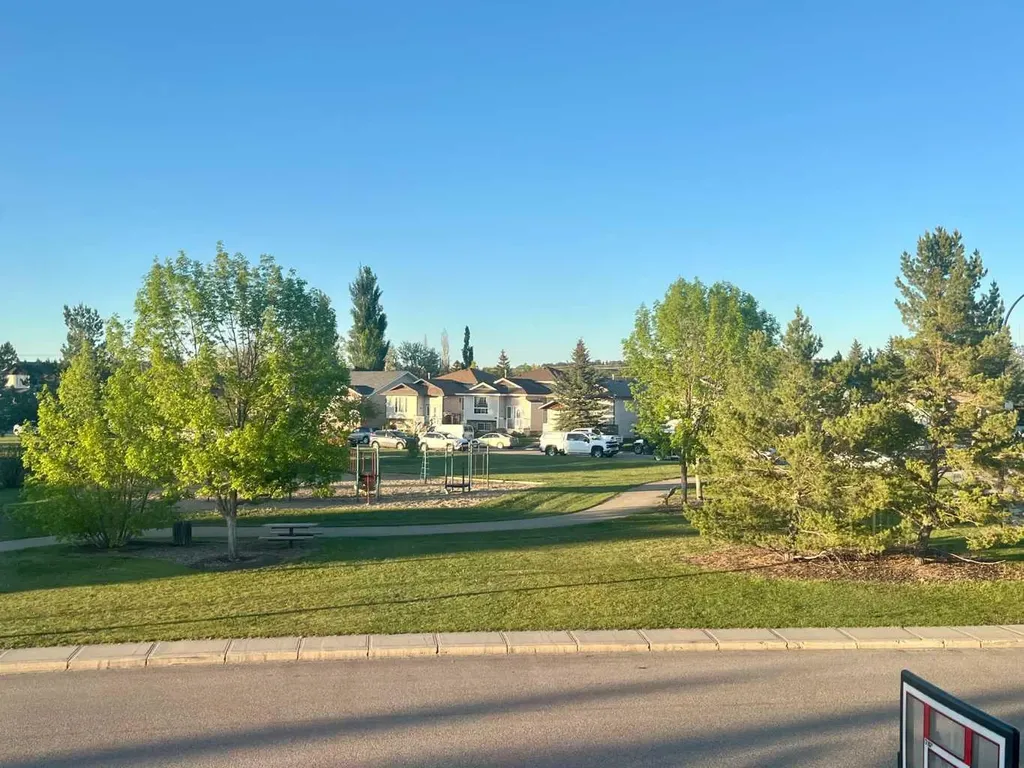 898 Ramage Crescent Red Deer AB T4P 2Z9