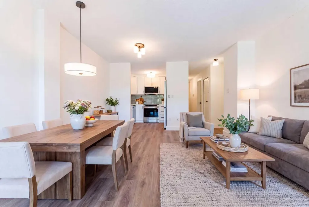 624 2 Avenue NW Calgary AB T2N 0E3