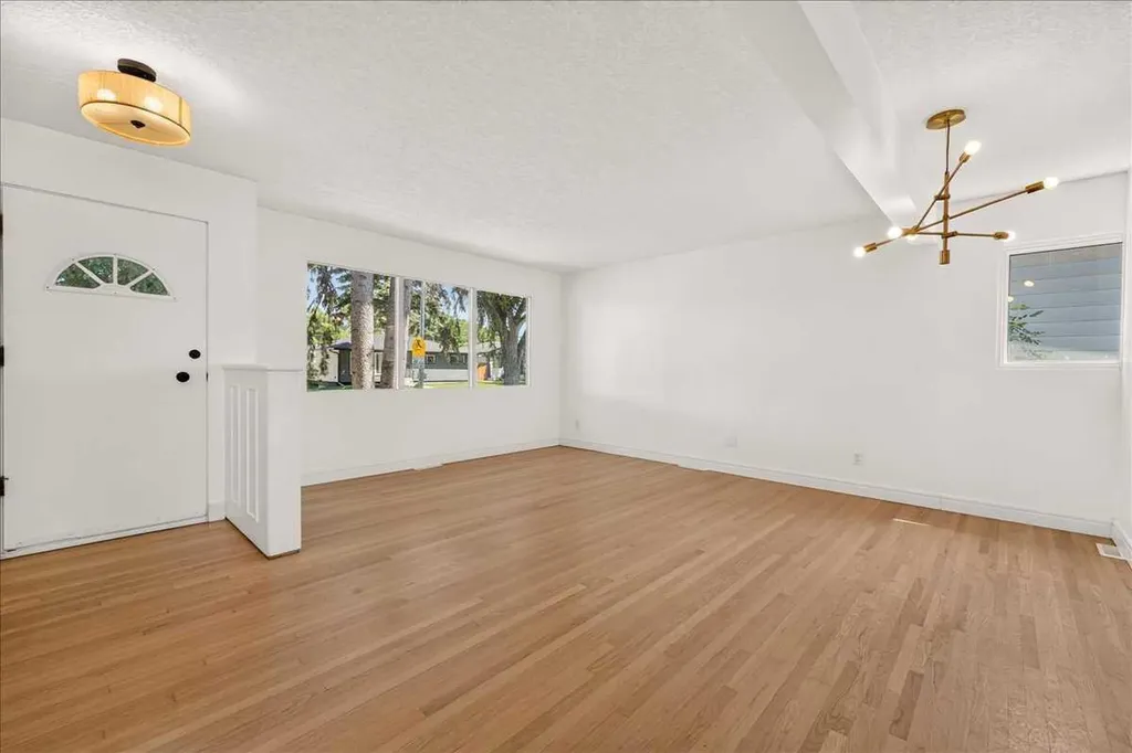 90 Armstrong Crescent SE Calgary AB T2J 0X3
