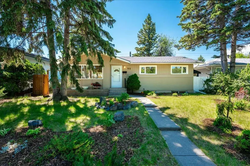 90 Armstrong Crescent SE Calgary AB T2J 0X3